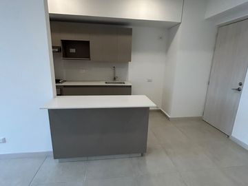 apartamento en arriendo en las vegas. Cod A9433860