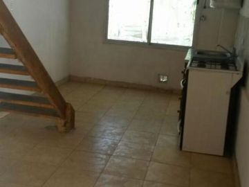 VENTA DE CASA CON 9 PH en block , ideal inversor que desea recibir RENTA