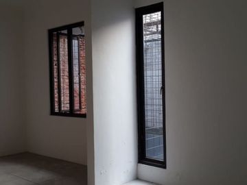 Rumah Cantik 2 Lantai Di Ciledug Raya - 4396