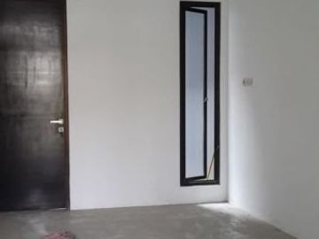 Rumah Cantik 2 Lantai Di Ciledug Raya - 4396