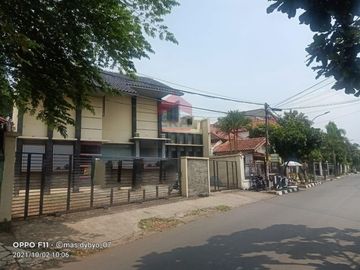 Rumah besar 2 lantai tidak jauh dr jl Jakarta,tanjung sari, Antapani