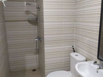 Apt. Puncak Bukit Golf View city Semi furnish