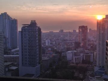 One(1) BR Loft type ETON Residences at Greenbelt