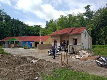 Harga istimewa, rumah model minimalis