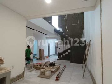Rumah 8X17 Bagus Baru Taman Palem Lestari