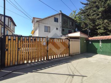 Casa en venta en Macul, Recién bajada de precio año 1990, t...