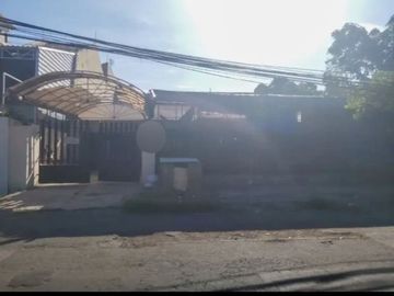 Rumah Tenggilis Mejoyo Surabaya