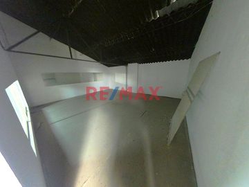 📍 ¡Oportunidad única para invertir en Chiclayo! Local comercial en venta en Torres Paz 175, a media cuadra de Av. Luis Gonzales.
🏗️ Área de terreno: