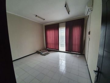 RUKO Satelit Town Surabaya Barat Disewakan