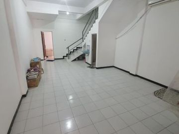 RUKO Satelit Town Surabaya Barat Disewakan