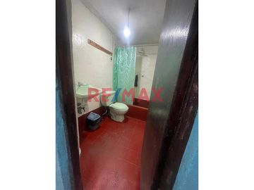 ¡No te pierdas esta oportunidad!
Compra este inmueble como terreno.
📝 Área total: 124.55 m2
      Frente: 5 m
      Fondo: 25 m
Puedes crear un h
