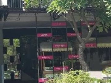 Ruko Purimas Dijalan utama - kembar, Strategis