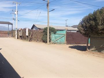 Casa en venta de 4 dorm. en Papudo