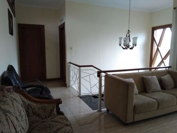 Rumah Cikutra baru dekat Cigadung, Dago Bandung
