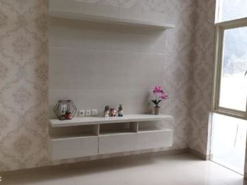 Rumah Sukolilo Dian Regency tahap 2 FURNISHED GRESS Hadap Utara, Strategis