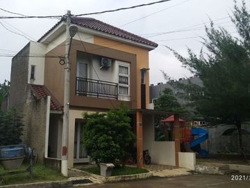 RUMAH 2 LANTAI DI BEKASI DEKAT PINTU TOL JATIWARNA