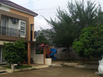 RUMAH 2 LANTAI DI BEKASI DEKAT PINTU TOL JATIWARNA
