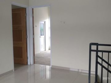 RUMAH 2 LANTAI DI BEKASI DEKAT PINTU TOL JATIWARNA