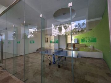 Departamento sobre Playa y sobre Av. Costera
