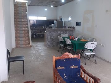 Se Vende Casa Cerca del Mar en Ballenita