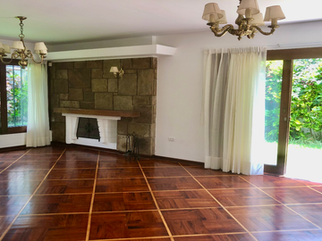 CASA EN VENTA SAN ISIDRO  320M2 I ZONA COMERCIAL