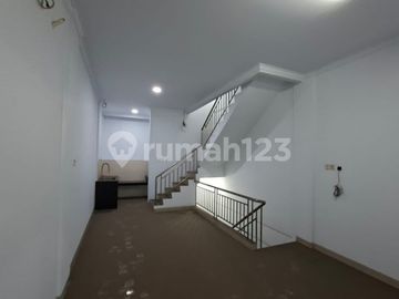 Disewakan Cepat Ruko Teluk Gong 4 Lantai Uk 4X17 Siap Pakai