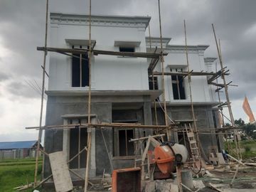 RUMAH MEWAH 2 LANTAI 6 MENIT KE ALUN–ALUN KLATEN
