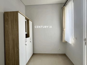 Rumah Modern 3 KT Dekat UPJ Stasiun Dan BXC Mall NY 17753