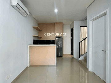 Rumah Modern 3 KT Dekat UPJ Stasiun Dan BXC Mall NY 17753
