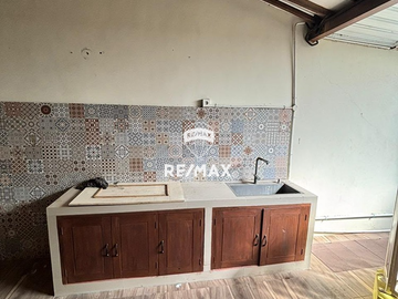 DIJUAL CEPAT Ex.CAFE, LOKASI HOOK STRATEGIS, TENGAH KOTA-BANYUWANGI