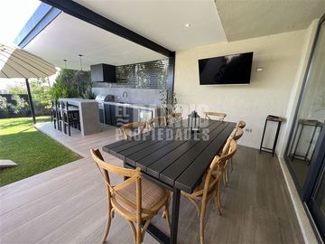 Casa en Venta en Chamisero / Chicureo