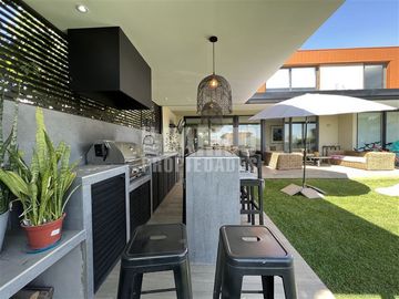 Casa en Venta en Chamisero / Chicureo