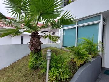 Dijual Rumah Dlm Cluster Hook Siap Huni Strategis Di Bintaro