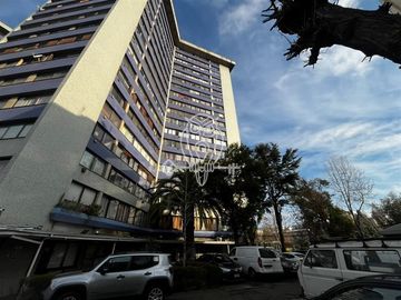 Local Comercial en venta en Providencia, para remodelar