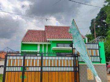 Rumah 1 lantai Depok dengan Type 45/90 dekat stasiun dan tol , bebas banjir