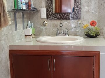 Bellísima casa con excelentes acabados, 3 rec. Col. Niños Héroes, Xalapa, Ver.