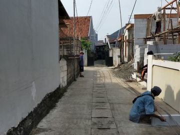 Rmh minimalis 2 lantai siap huni di Beji,depok