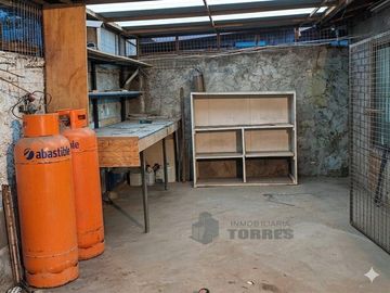 Casa en venta en avenida Gabriela para negocio Puente Alto