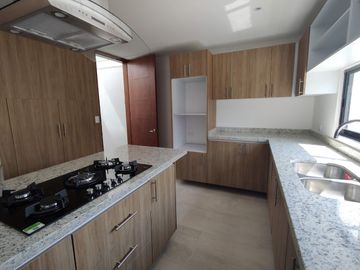 Casa en Venta Residencial Diamante en zona 11 Sur, Cúmulo de Virgo, Puebla
