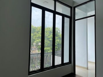 Rumah dijalan pam baru pejompongam jakartapusat