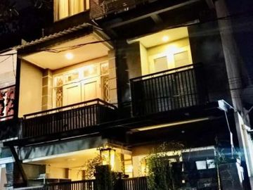 Dijual Runag 3 Lantai Taman Harapan Baru Medan Satria