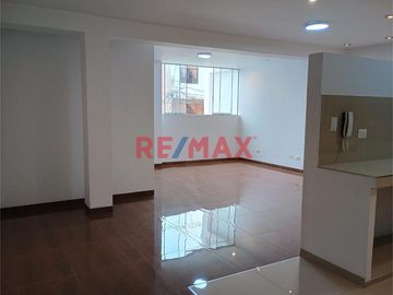 Estas buscando un moderno departamento, amplio y con cochera para tu familia ? 
Has encontrado el departamento que buscabas.

📍 Zona tranquila, Cal