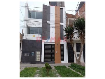 Estas buscando un moderno departamento, amplio y con cochera para tu familia ? 
Has encontrado el departamento que buscabas.

📍 Zona tranquila, Cal