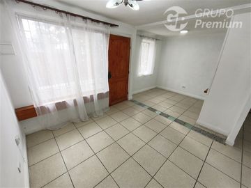 Casa en Renca con terreno de 140m