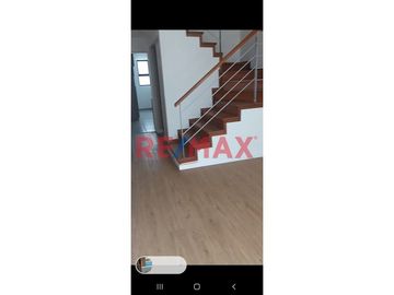 🌟 ¡Descubre la elegancia y comodidad en Miraflores! 🌟

Presentamos un exclusivo departamento duplex a estrenar, ubicado en la prestigiosa zona de Mi