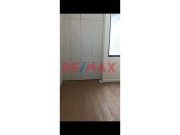 🌟 ¡Descubre la elegancia y comodidad en Miraflores! 🌟

Presentamos un exclusivo departamento duplex a estrenar, ubicado en la prestigiosa zona de Mi