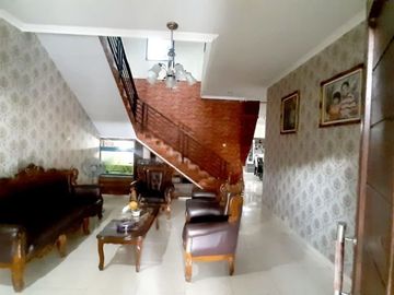 Rumah 2 lantai dekat Akademi angkatan udara yogyakarta