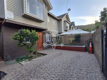 Casa en venta de 3D/3B en Puente Alto, H.Conquistadores