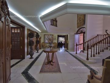 Residencia de lujo Santa anita Club de Gof Zona Sur