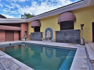 Residencia de lujo Santa anita Club de Gof Zona Sur